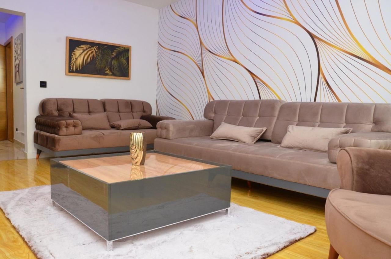 Centar 5 Star Kraljevo Exterior foto